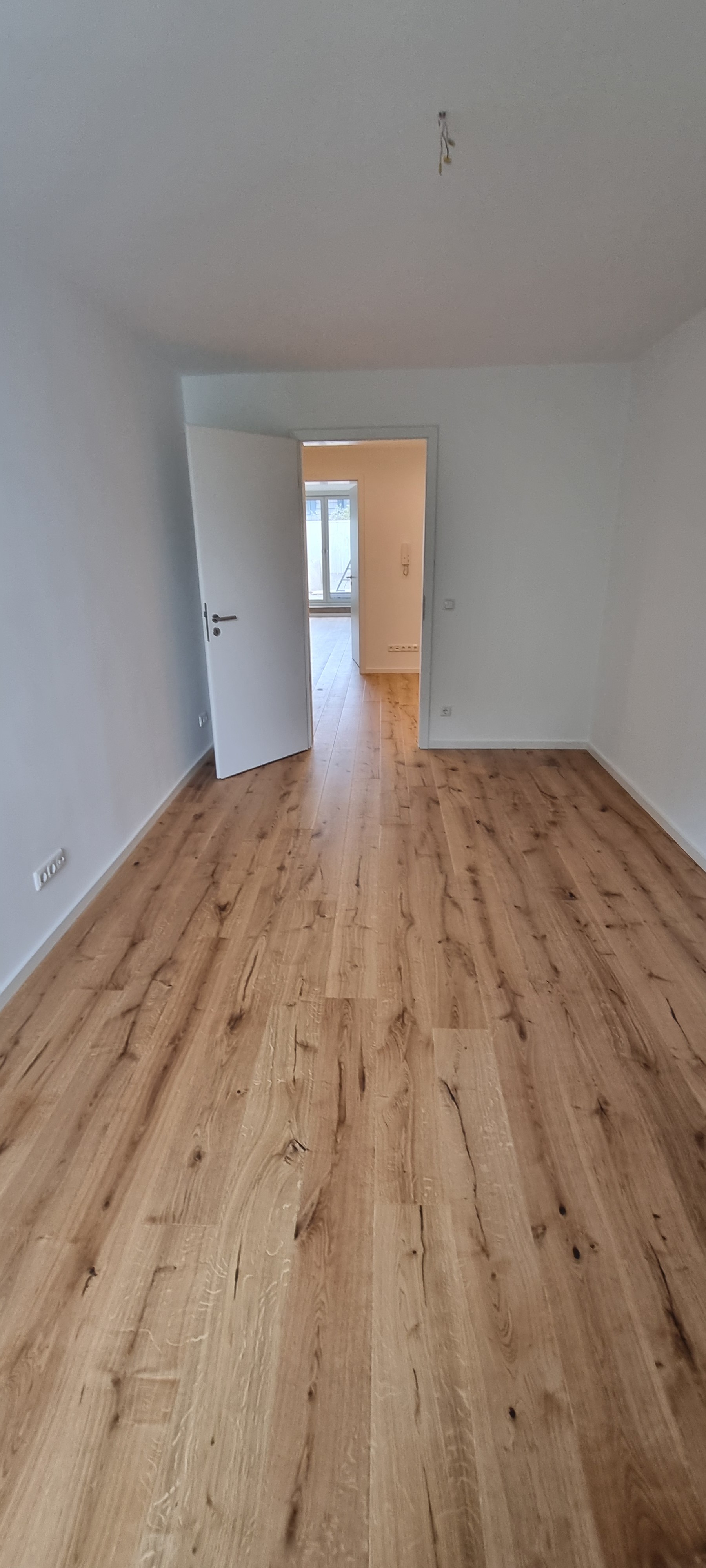 Parkettboden mit Türen