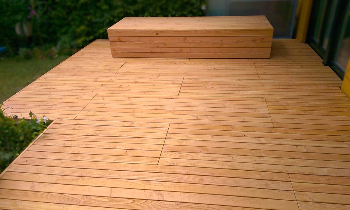 Holzterrasse aus Douglasie